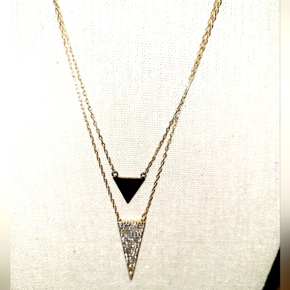 NWT-❤️-Christian Siriano-Goldtone 2 layered-Triangle Necklace - Picture 1 of 4
